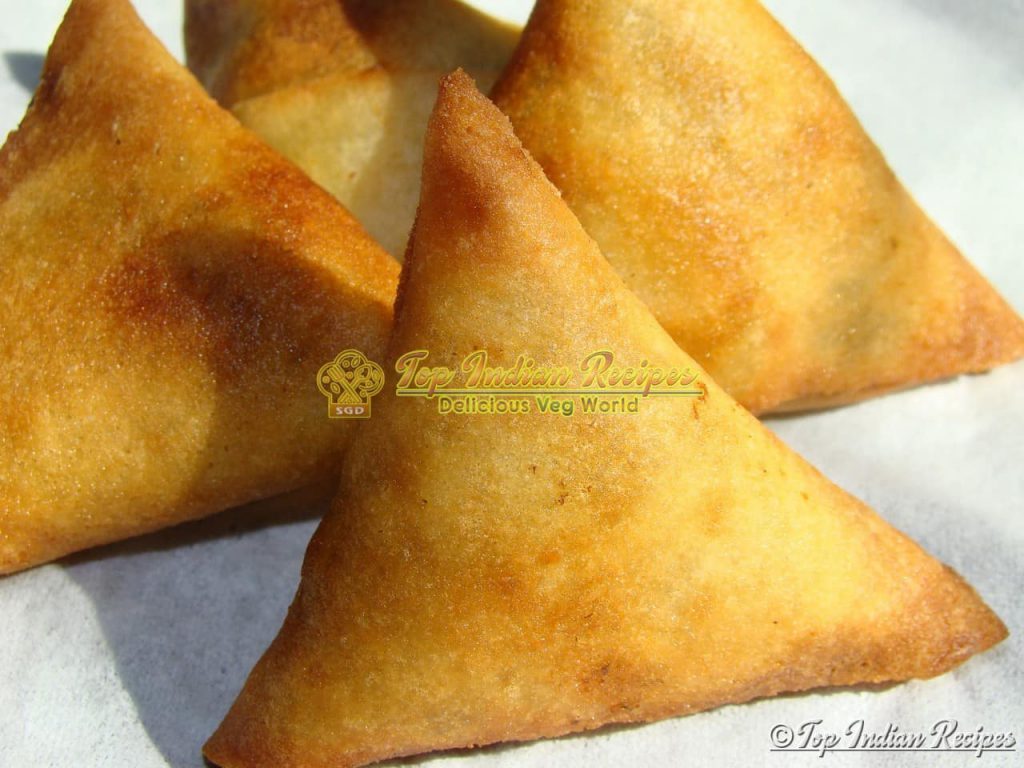 10 Triangular Samosa 1