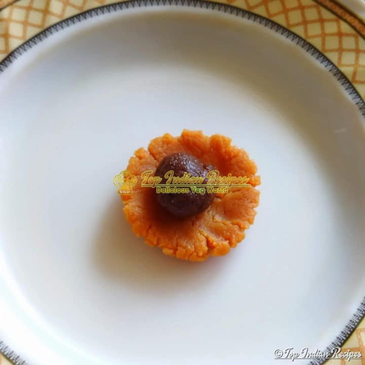 Biscuit Laddu 08