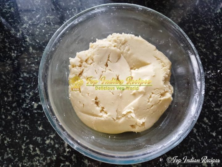 Maida Burfi or Halkova Sweet Recipe 09